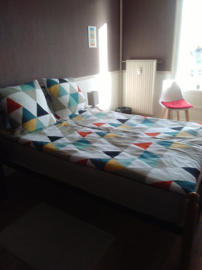 Les Couesnons Apartment Понторсон Екстериор снимка